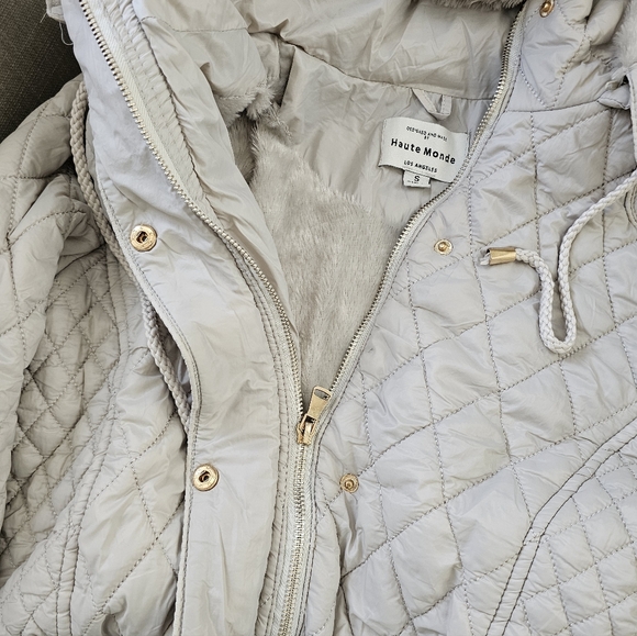 Haute Monde Los Angeles Cream Hooded Puffer Jacket, Cropped, Size Small - Picture 3 of 8